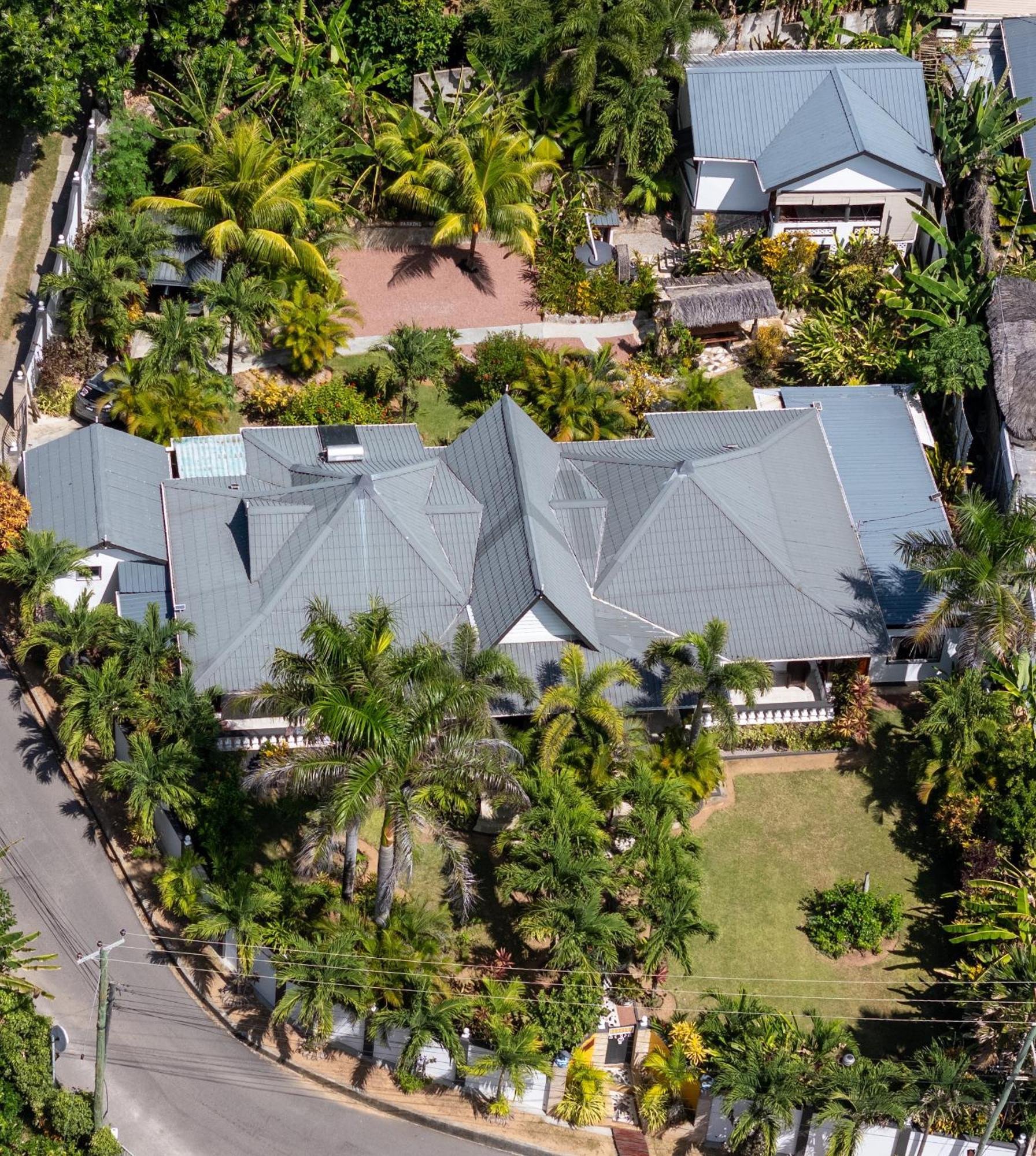Nid'Aigle Lodge Baie Sainte Anne Eksteriør billede
