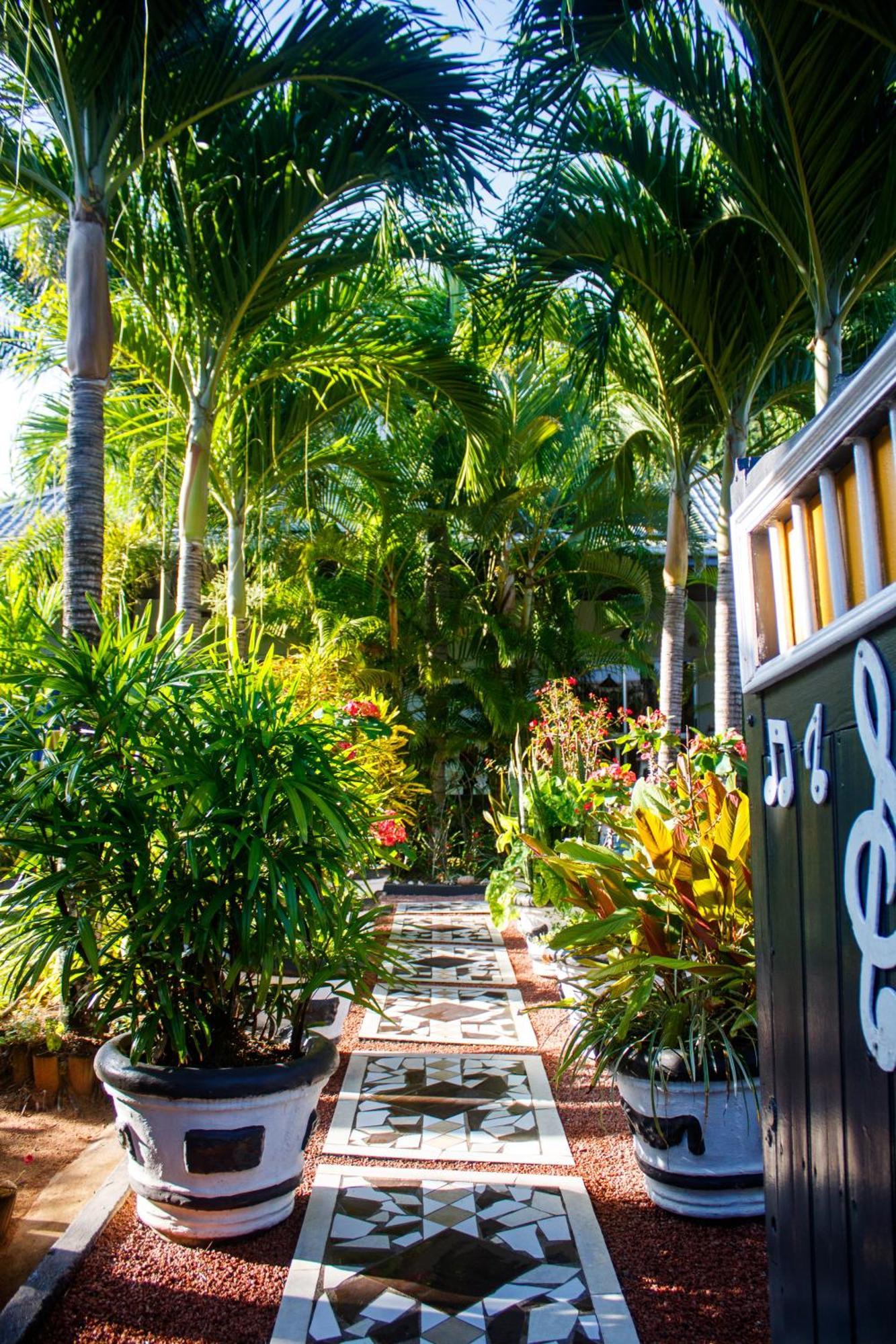Nid'Aigle Lodge Baie Sainte Anne Eksteriør billede